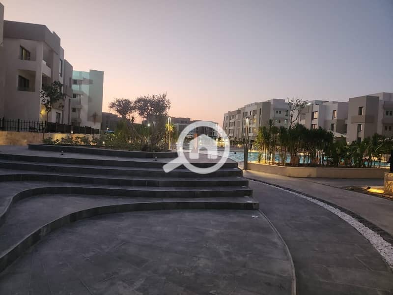 12 زهرههه                        . jpg