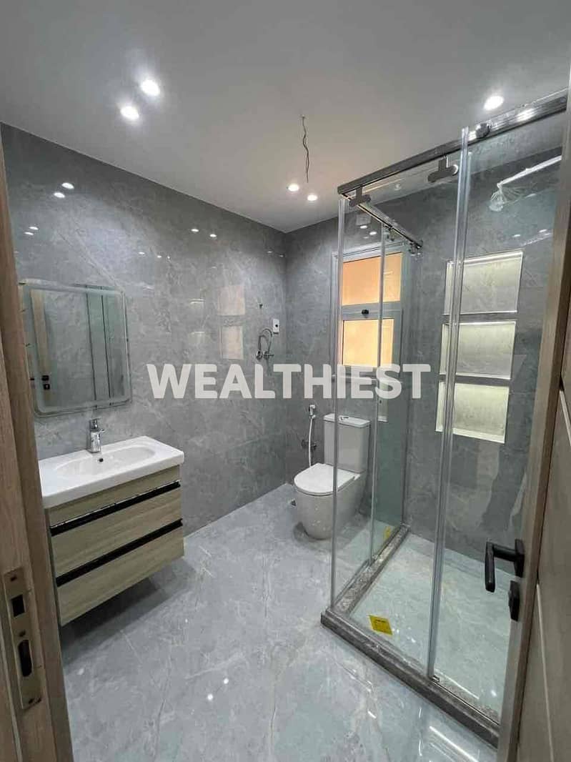 15 6b760ea5-aa8a-46a4-9c2a-4eb2fa502402. jpg