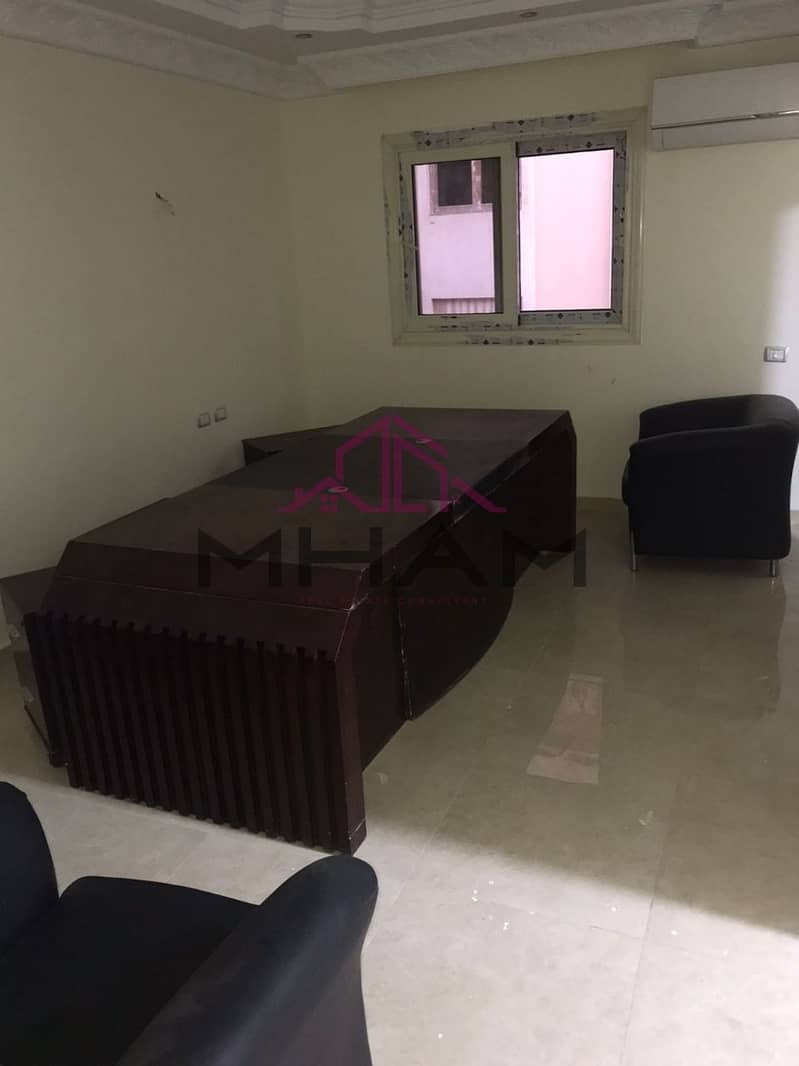 2 photo_5960673983147478455_y. jpg