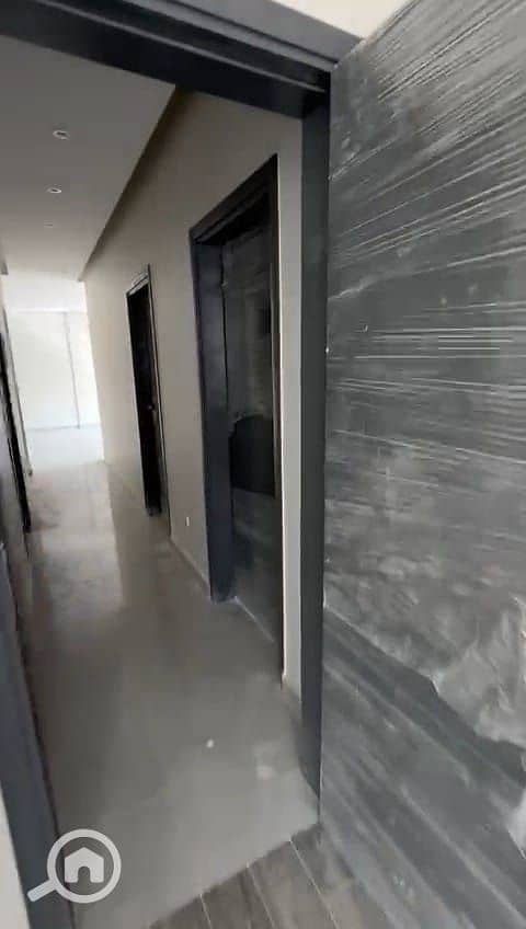 4 WhatsApp Image 2026-01-04 at 14.36. 21 (1). jpeg