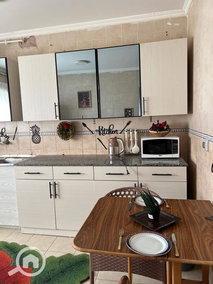 14 1d9ecc49-3baa-46d7-b94e-89af6cf4ddb1. jfif. png