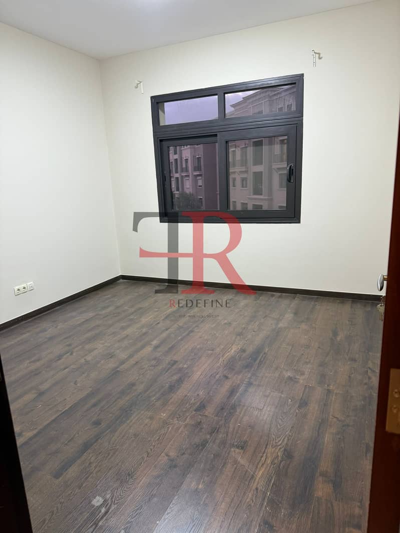 4 WhatsApp Image 2026-01-04 at 2.50. 29 PM (2). jpeg