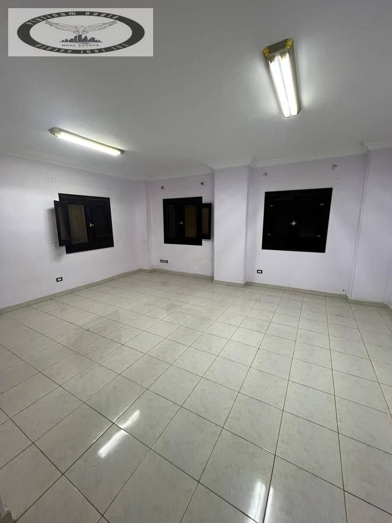 2 32fe5221-bb13-4b29-961c-b42eaf0f1287. jpg