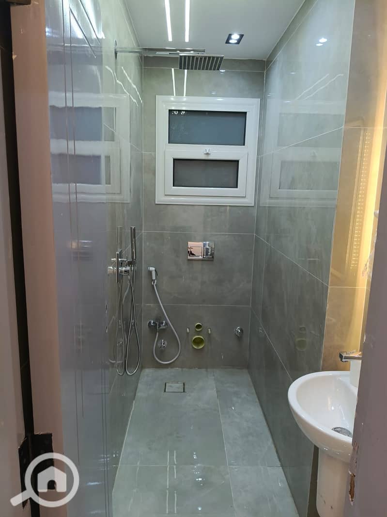 6 6030cfb8-408e-4e4a-bd51-93fa9d7e1251. jpg