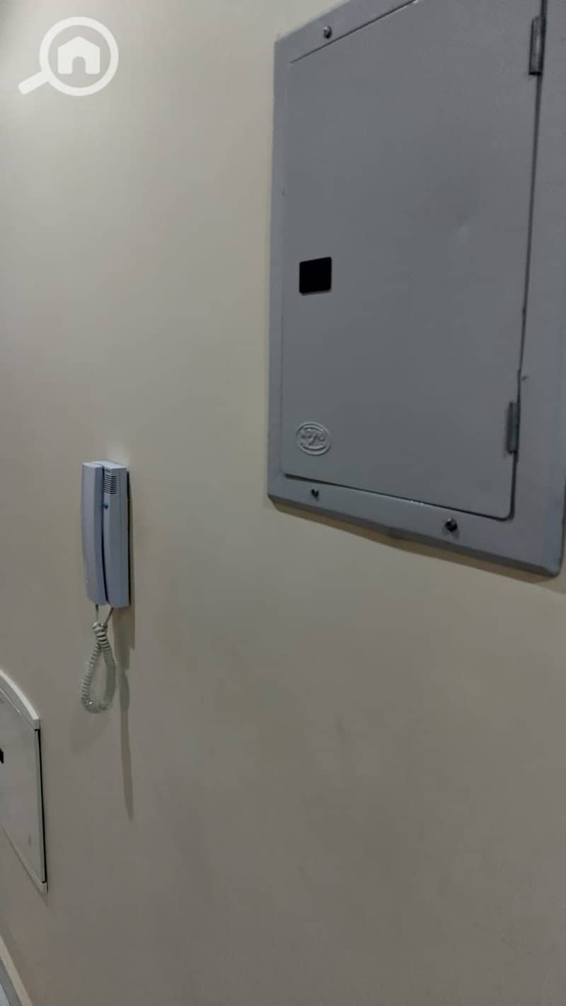 8 d664eb3d-e692-4c24-a4b1-8743ea9c9e10. jpeg