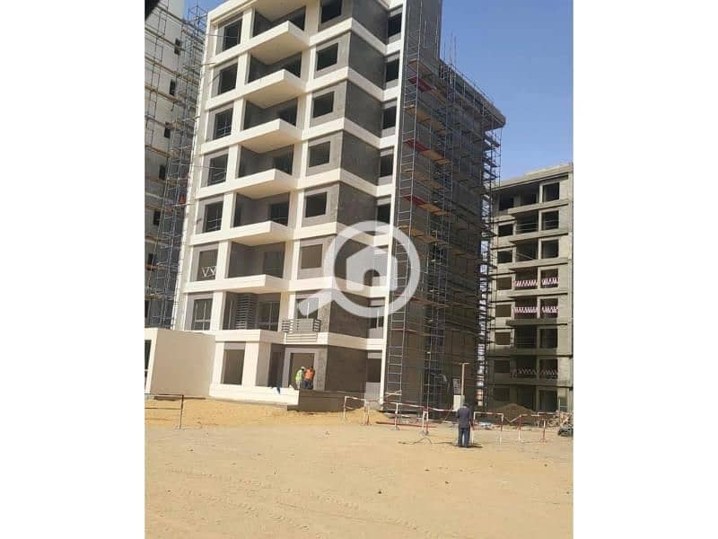 10 438102209_6957938534310611_5505743162140679515_n. jpg