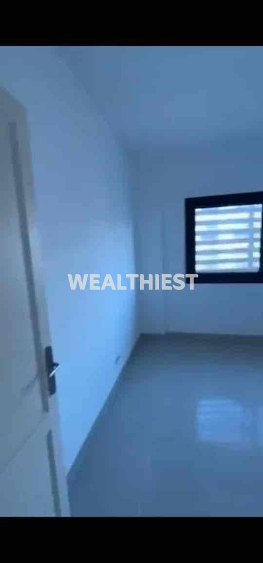 4 74e15809-25c9-4142-8b22-d8a9315f7966. jpg