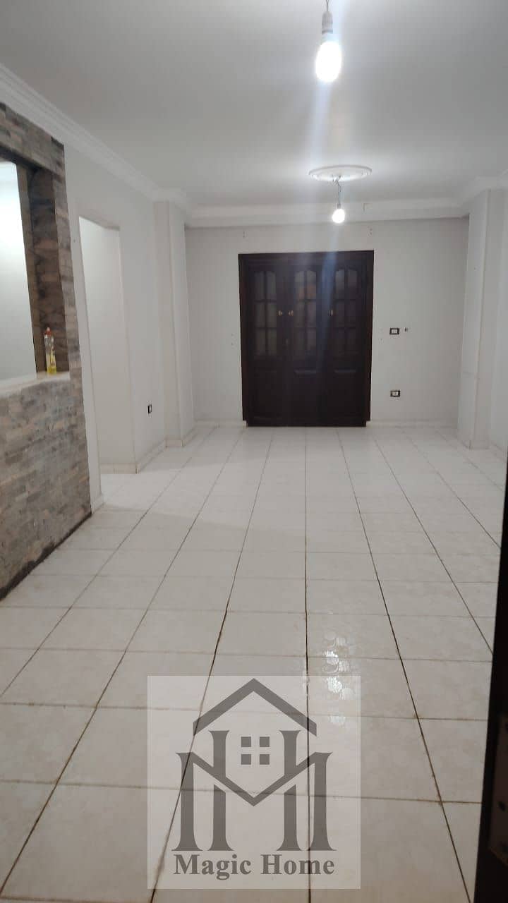 7 5581f50c-275f-4e24-9576-a8015a2b2443. jpg