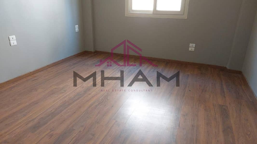 6 photo_5908935243731766429_y. jpg