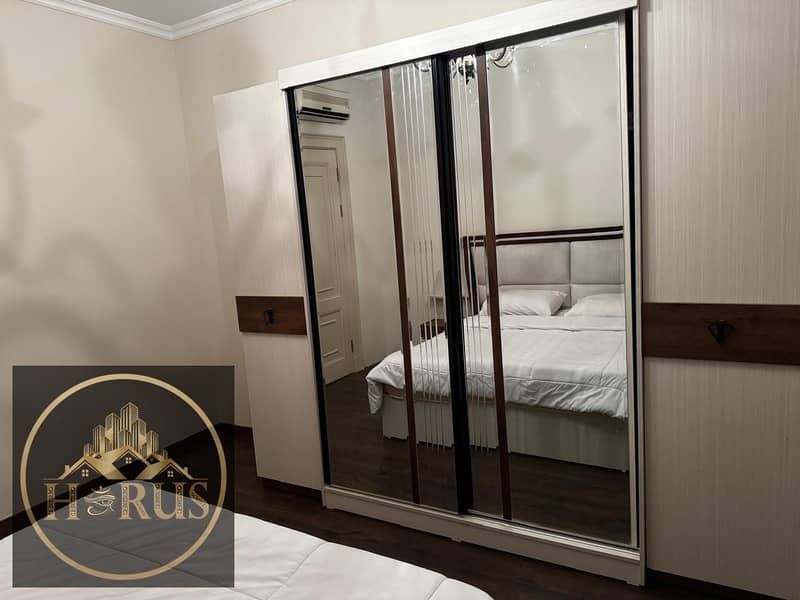 15 70df9af6-8890-4aa9-81a0-90d3b1db4f2d. jpg