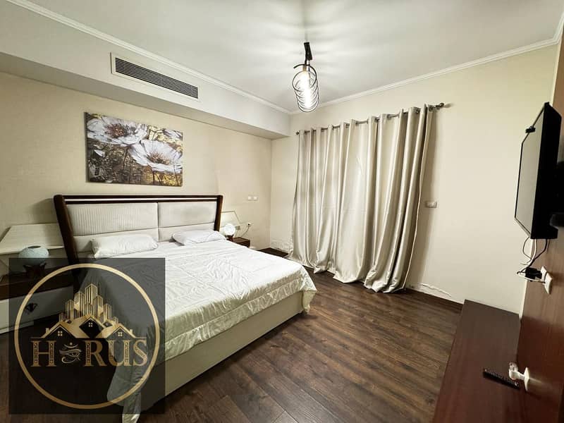 26 e99d6754-abf2-4f12-8c66-3403ebf75c13. jpg