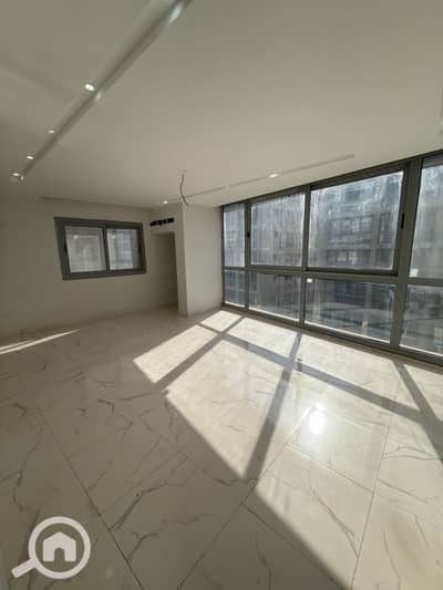 شقة 2 غرفة نوم للايجار في القطامية، القاهرة - IMG-20260104-WA0064. jpg