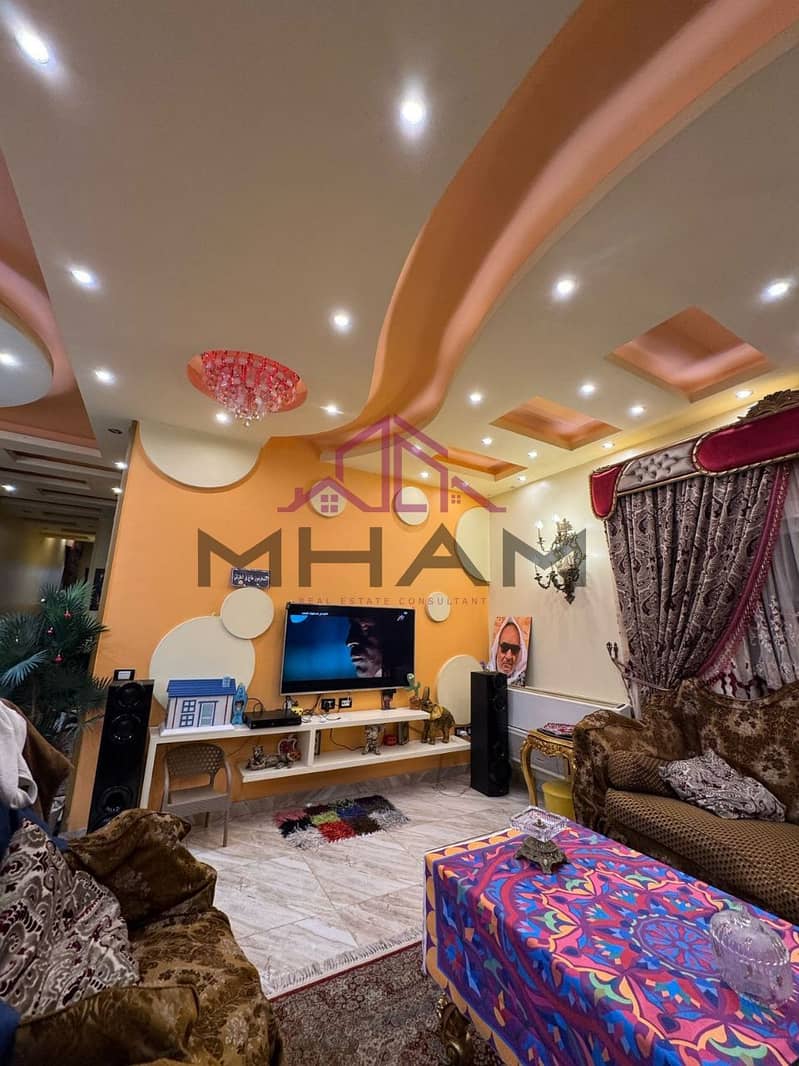 12 photo_5908935243731766085_y. jpg