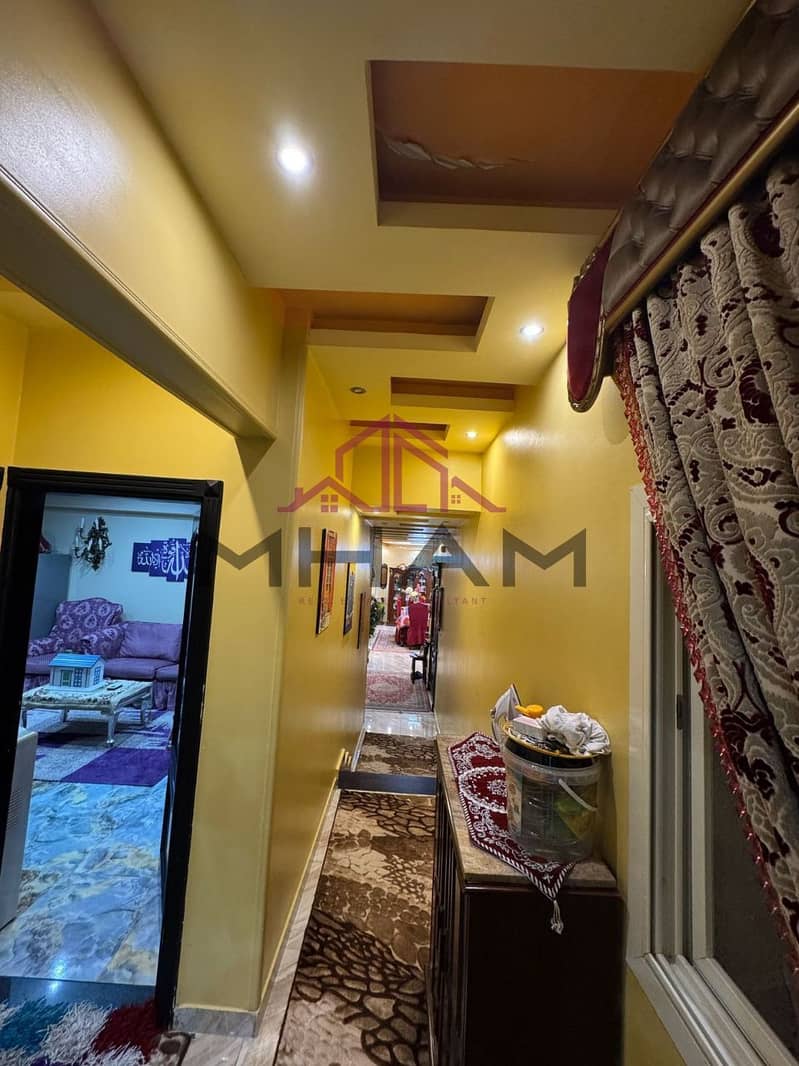 14 photo_5908935243731766087_y. jpg