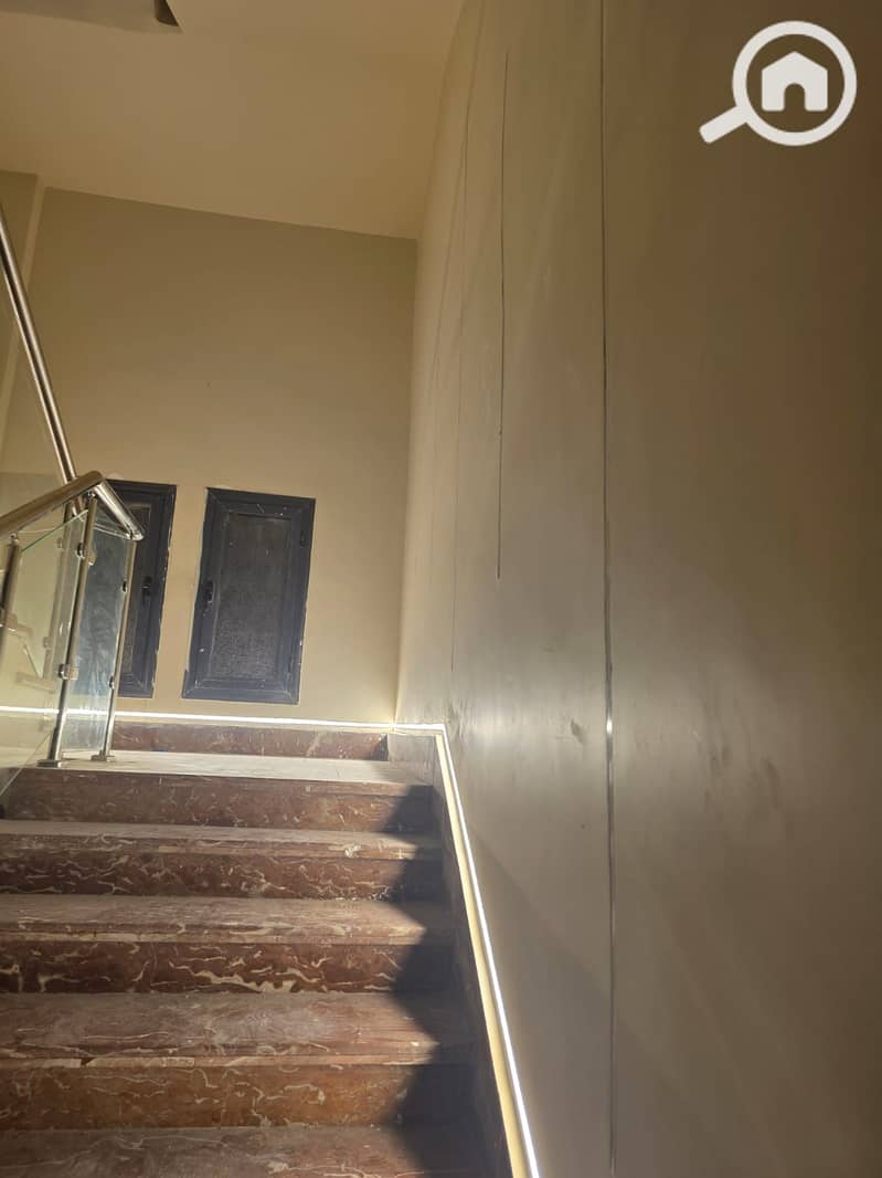 4 50cba4fc-2d1b-4ff1-8ec0-a6dc2643674c. jpg