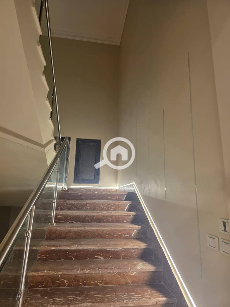 6 488d9299-915b-4b7f-aa72-dc2ae4f9898f. jpg