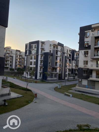 شقة 3 غرف نوم للايجار في الشيخ زايد، الجيزة - 1. jpg