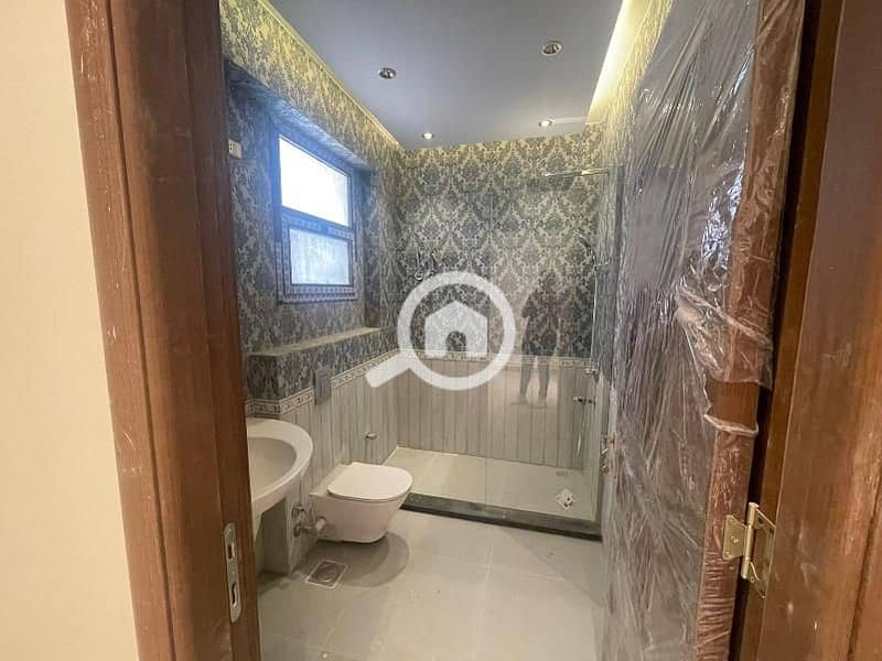 4 96d0d800-2459-4b14-9283-fcc8c133685f. jpg