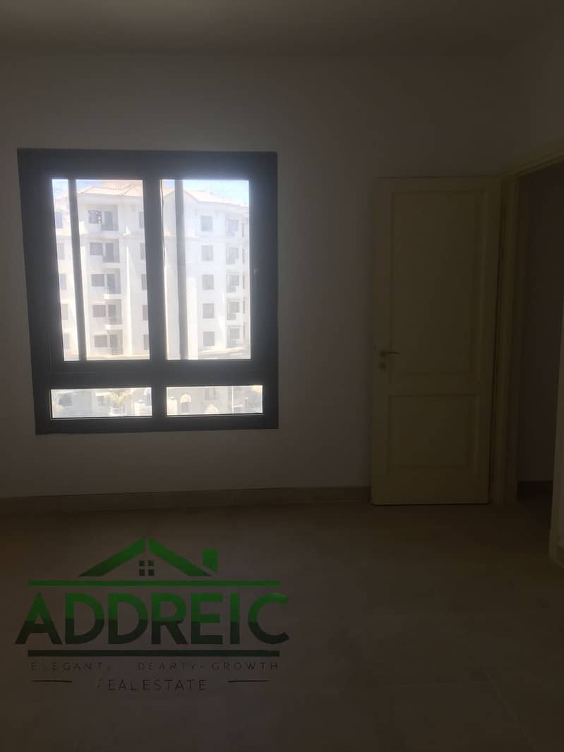 4 WhatsApp Image 2026-01-01 at 9.57. 13 PM (1). jpeg