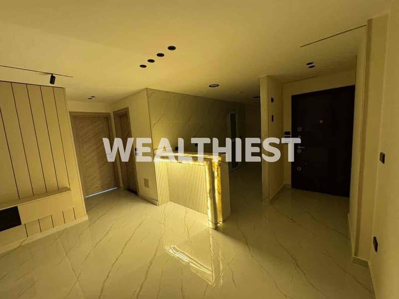 8 e61d46df-5c8c-4b7e-8ba2-9e9541474b06. jpg