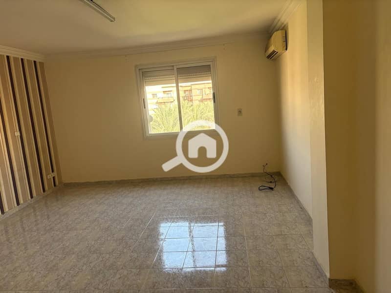 3 6935849d33bee_IMG-20251207-WA0277. jpg