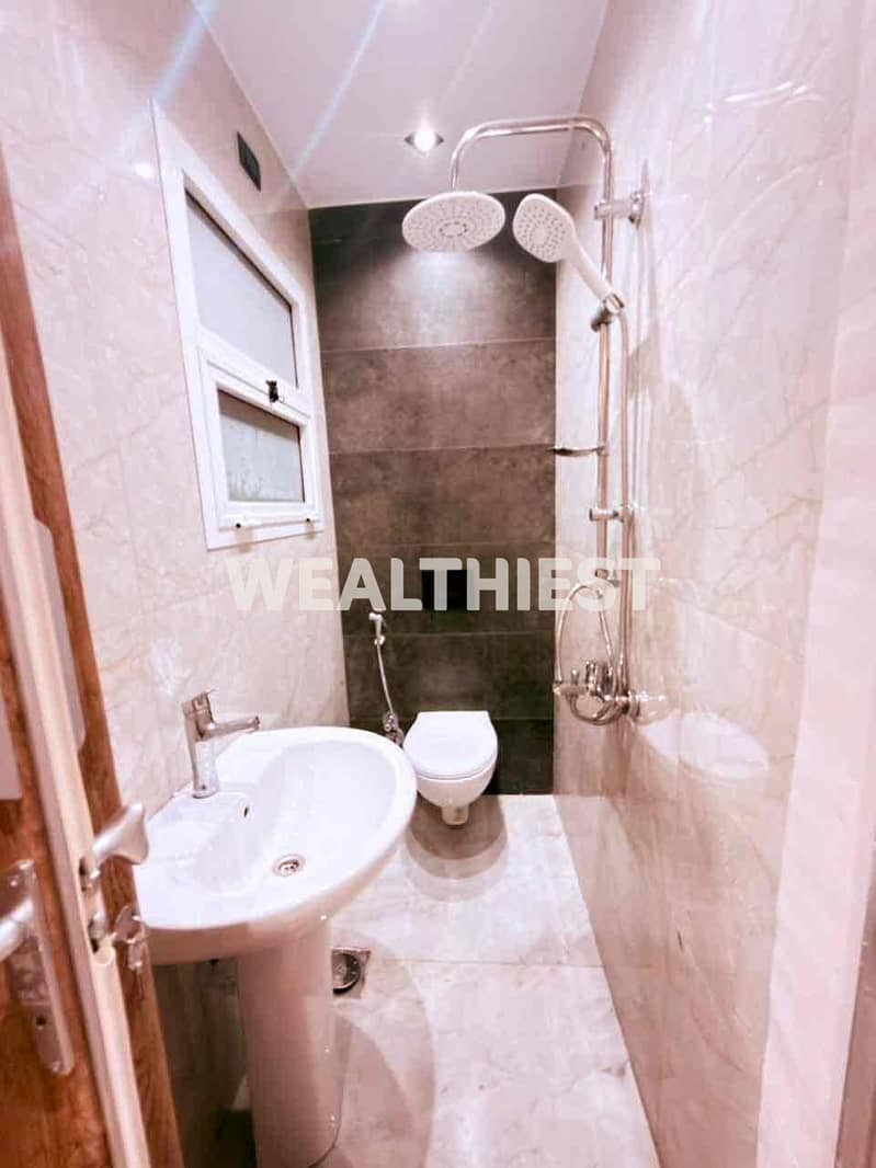 9 2dba1751-86b8-4ae8-9dee-b7c5263802c2. jpg