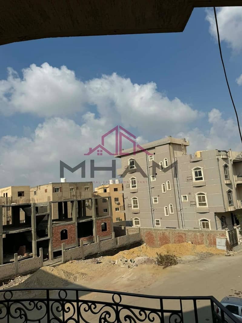 8 photo_5944784141750569950_y. jpg