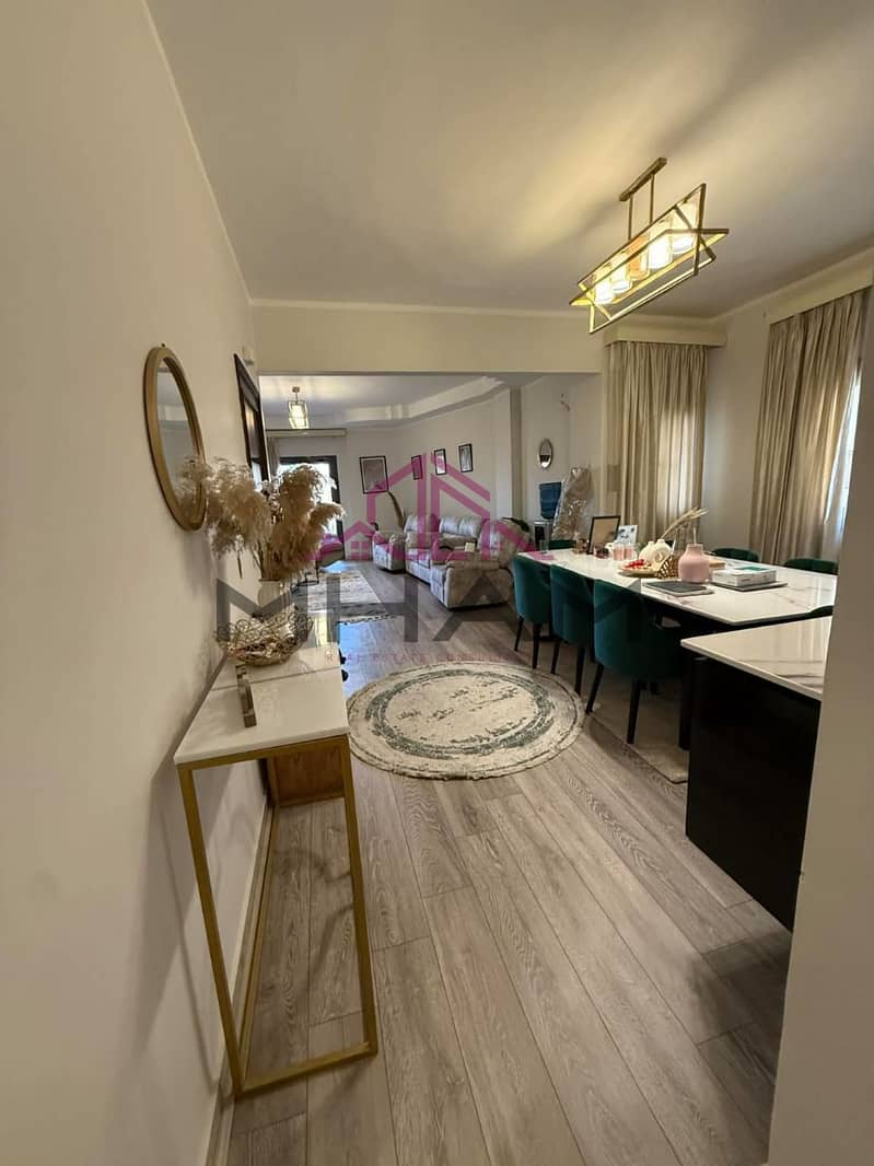 18 photo_5944784141750569962_y. jpg