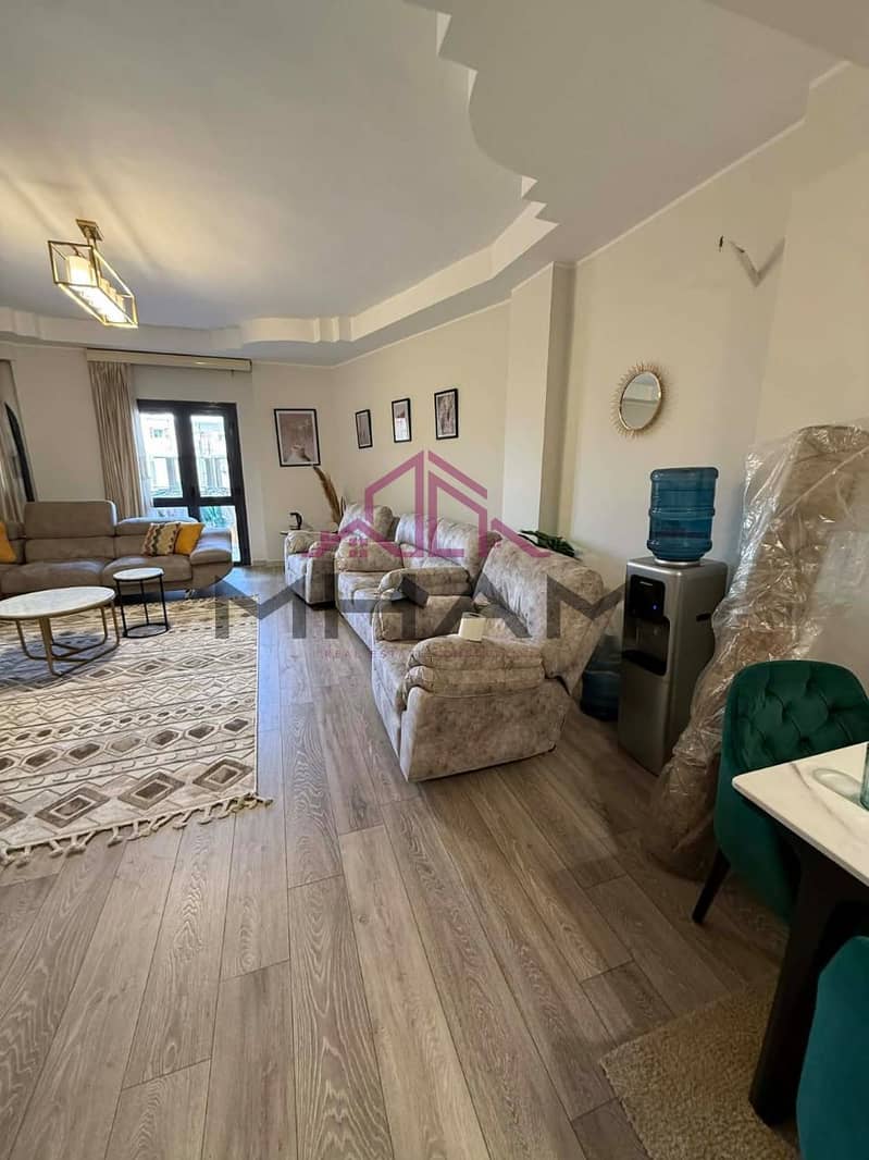 25 photo_5944784141750569969_y. jpg