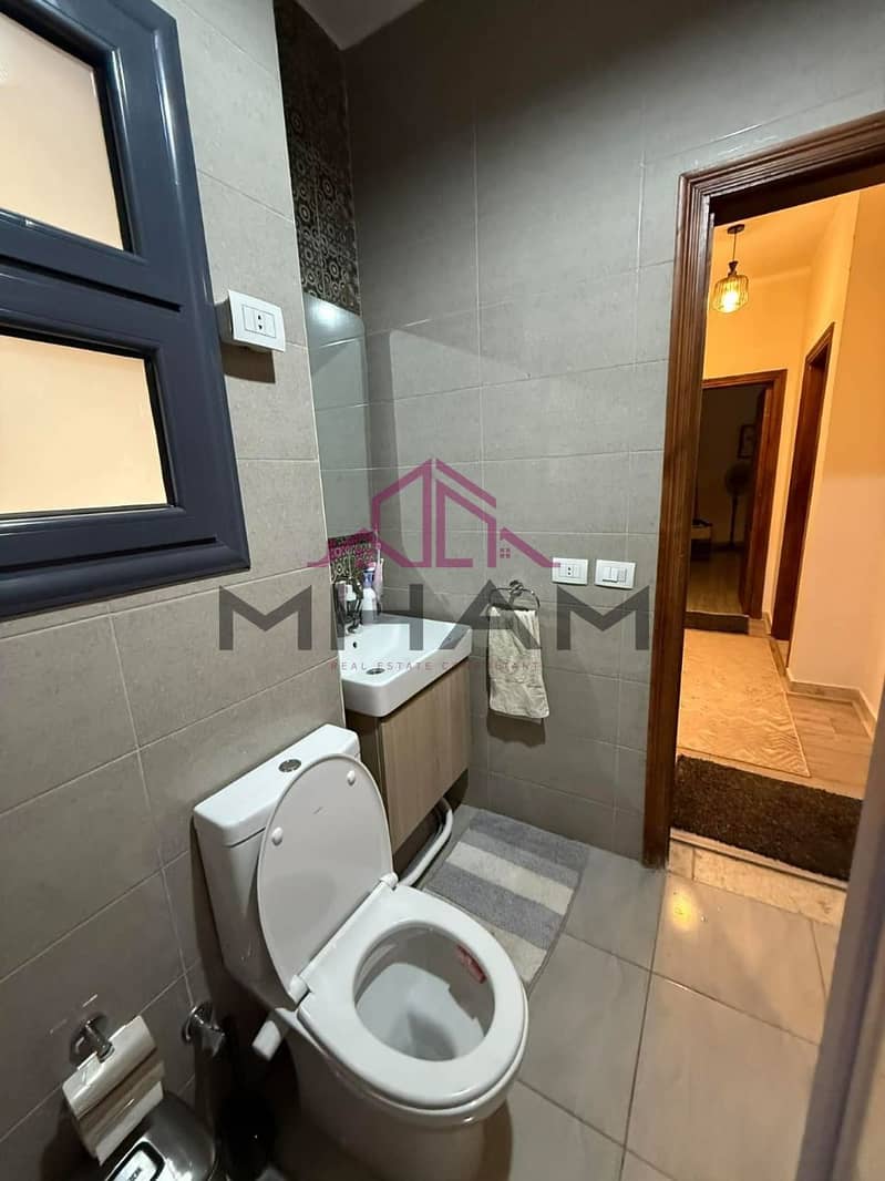 30 photo_5944784141750569974_y. jpg