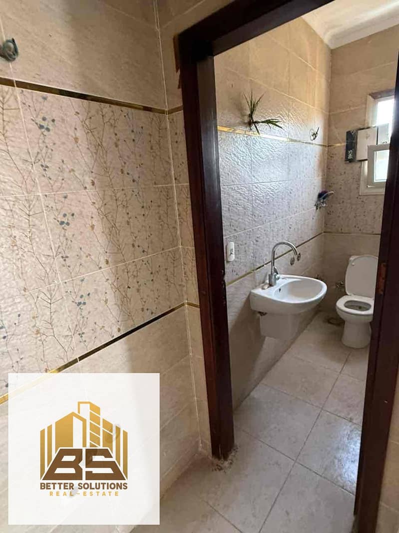 8 e3abec6b-4d6c-4de0-9713-0841fed4fcd8. jpg