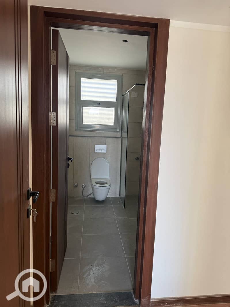 5 06a6cca9-11a7-4023-8505-bacc799f7e4e. jpg