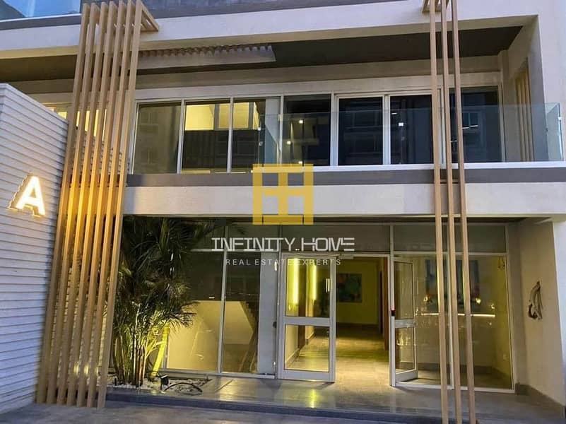 8 559159131_1126752389483629_8215709596231363193_n. jpg