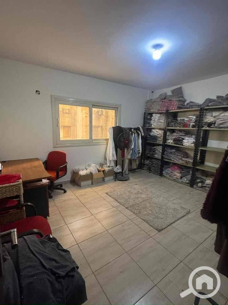 11 4568ee85-40e9-4e63-a952-e74f0a725c3b. jpg