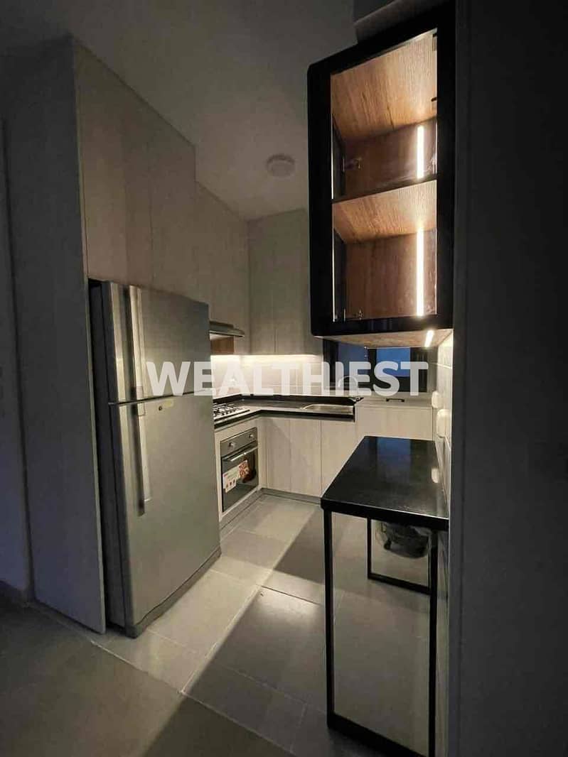 6 3783e8d1-9bbb-40fe-aa89-d4f423f46048. jpg