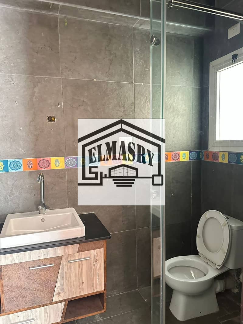 7 7c9e14bc-814a-4cba-8093-cfee64d6fa0e. jpg