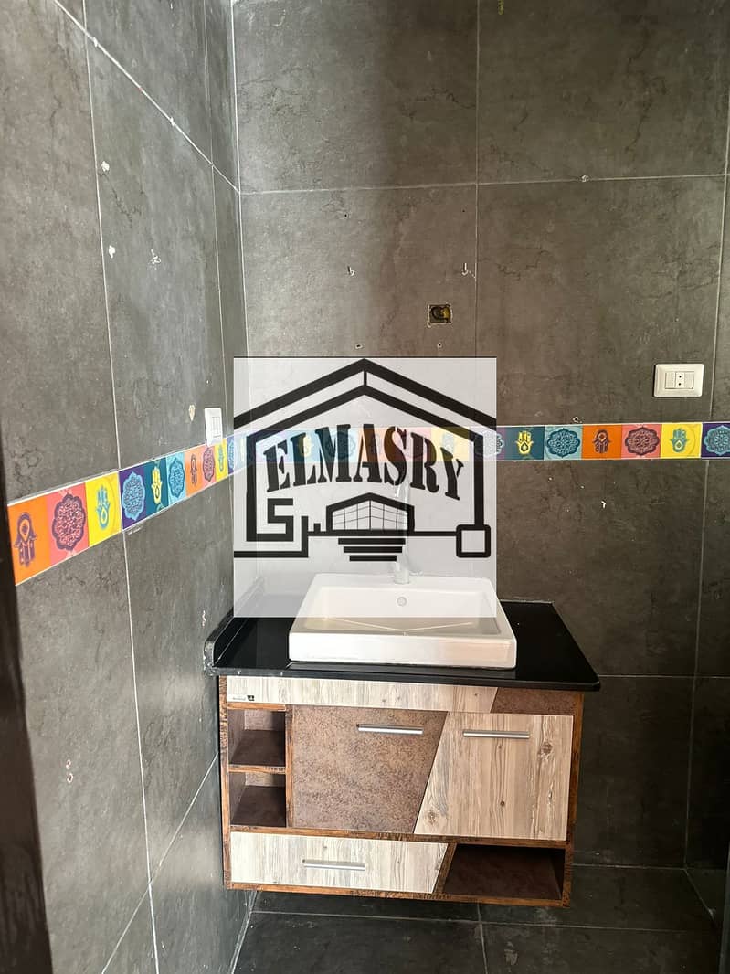 9 79ce383d-8dff-473e-8225-932378393252. jpg