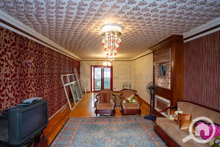 شقة 3 غرف نوم للبيع في لوران، الإسكندرية - 2. jpg