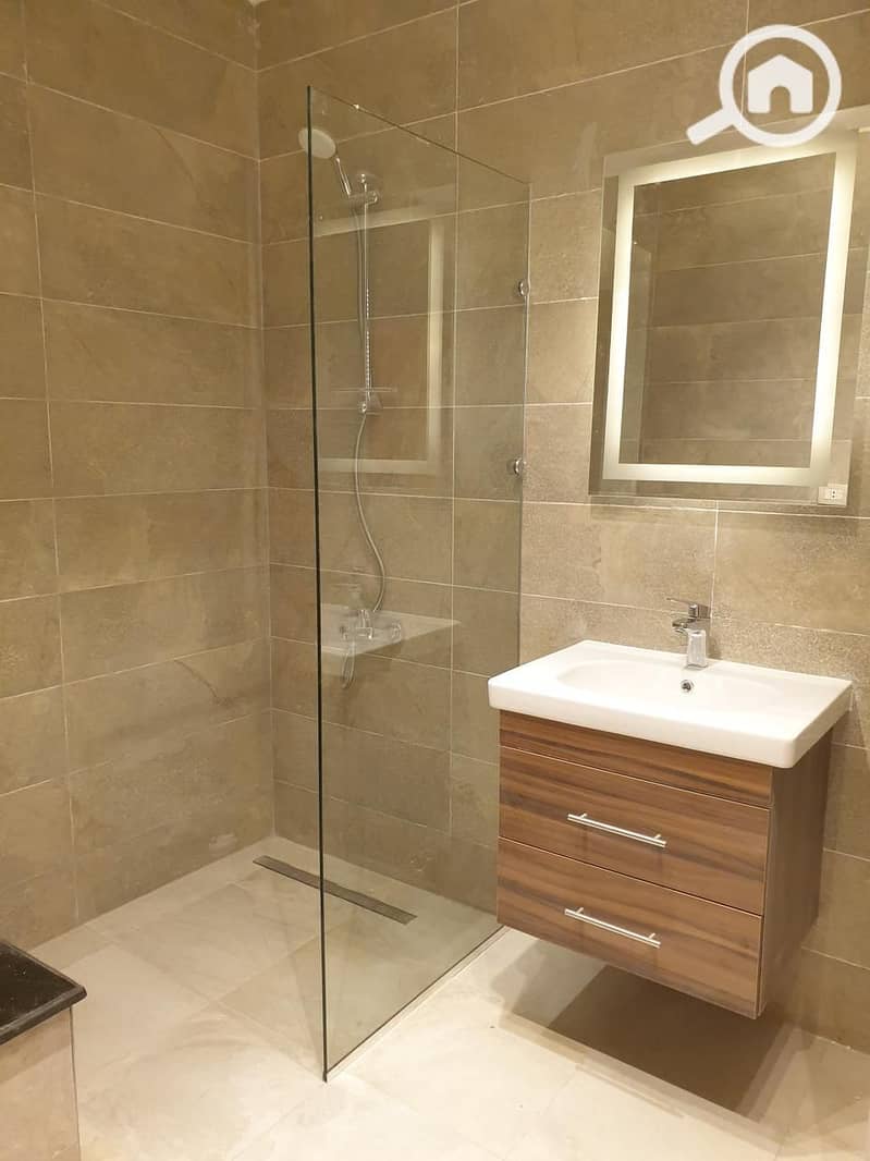 13 a74381a1-9898-4e42-9317-691ab0679da1. jpeg