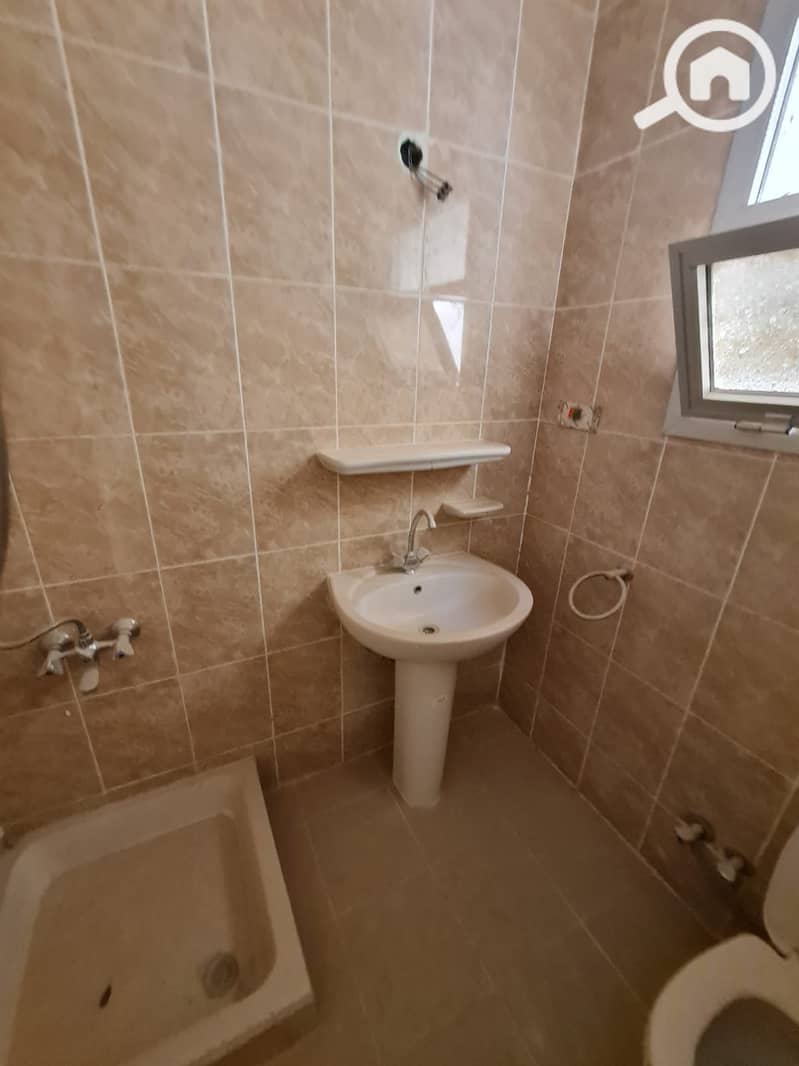 10 d4795619-eb63-4d5e-a089-979f8cb9f3d4. jpeg