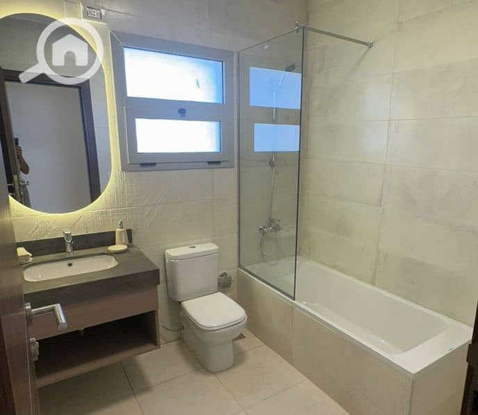 7 Screenshot_4-1-2026_16397_. jpeg