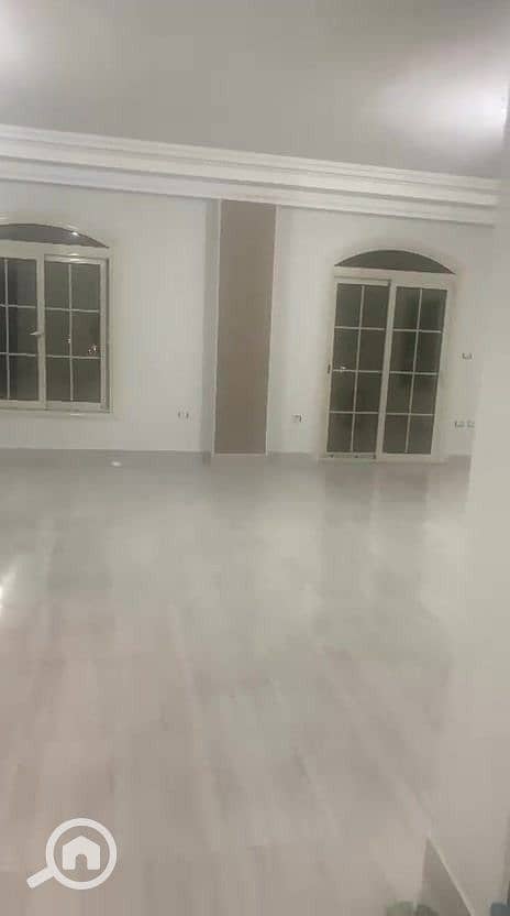 e5479fc9-4378-4756-bc18-bb2a09efdb40. jpg e5479fc9-4378-4756-bc18-bb2a09efdb40. jpg