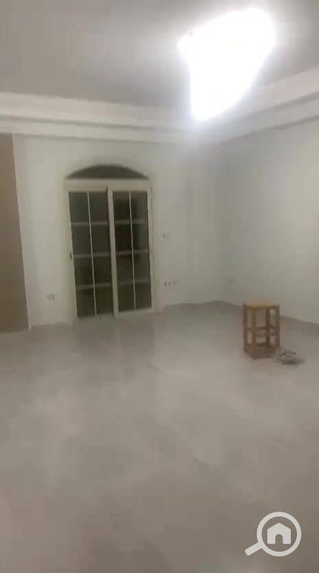 2 00def8b6-7ab9-45ad-8674-a6661cba18c4. jpg