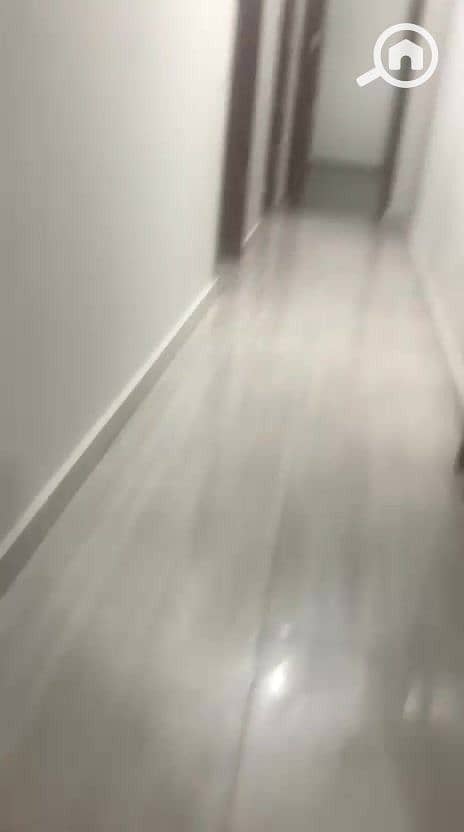 24 06103e0c-3f77-4600-bd46-900e3657ec4b. jpg