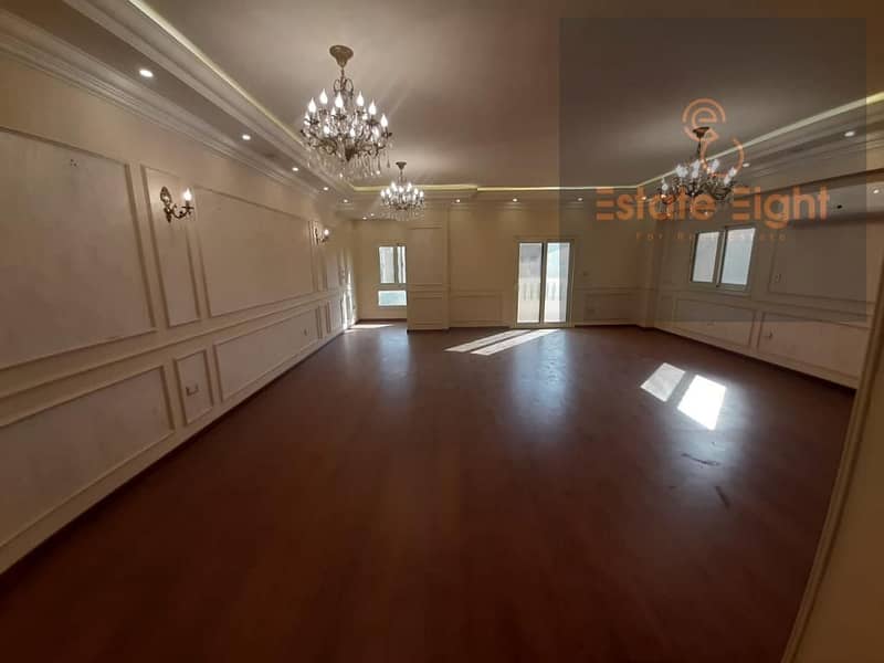 10 e3098d70-53d2-490d-9da2-10a2dd8fe4f4. jpg