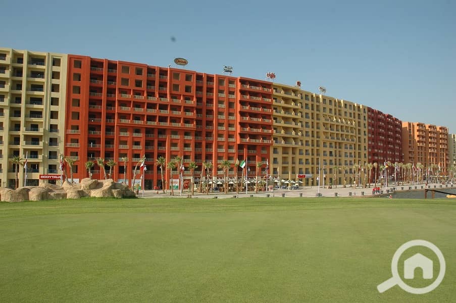 12 c8b604a7-9c60-486f-a1f9-7791a0d5e766. jpeg