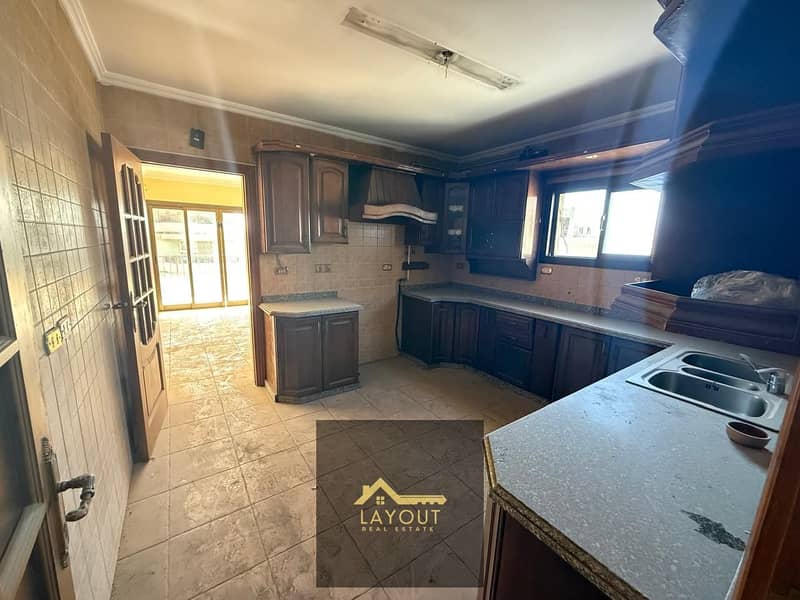 5 cb16ca2f-39f1-49fe-a09e-49ffdd58f912. jpg