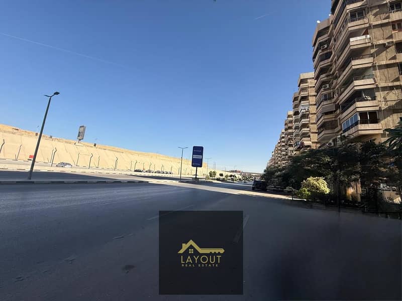 8 d2715e4e-f9f6-4689-ade6-b377a013fbf2. jpg