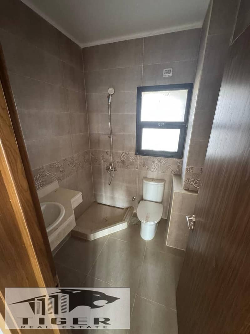 10 WhatsApp Image 2025-12-28 at 4.24. 56 PM (3). jpeg