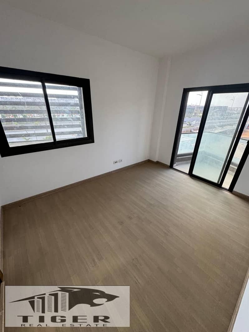 14 WhatsApp Image 2025-12-28 at 4.24. 55 PM (4). jpeg